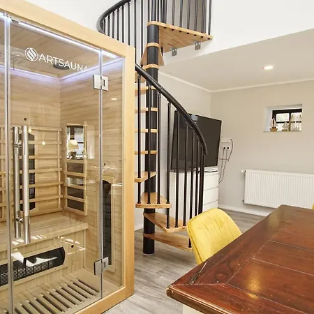 Nah Am Meer, Ruhige Lage, Gratis Nutzung Vom Ahoi Erlebnisbad Und Sauna In Sellin - Haus Büdnerstube 1 *