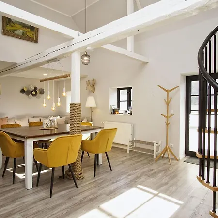 Nah Am Meer, Ruhige Lage, Gratis Nutzung Vom Ahoi Erlebnisbad Und Sauna In Sellin - Haus Büdnerstube 1