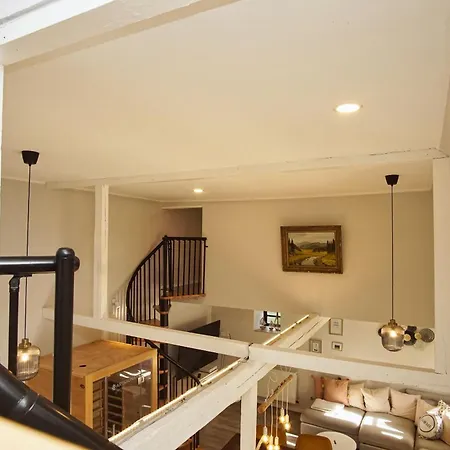 Nah Am Meer, Ruhige Lage, Gratis Nutzung Vom Ahoi Erlebnisbad Und Sauna In Sellin - Haus Büdnerstube 1 * Middelhagen