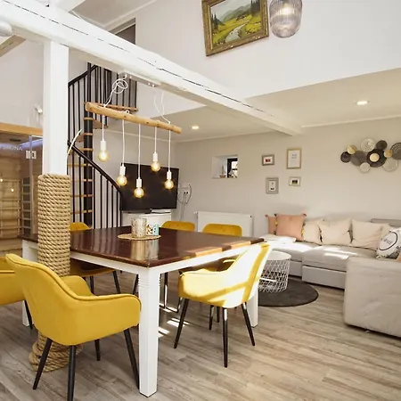 Nah Am Meer, Ruhige Lage, Gratis Nutzung Vom Ahoi Erlebnisbad Und Sauna In Sellin - Haus Büdnerstube 1 Apartamento Middelhagen