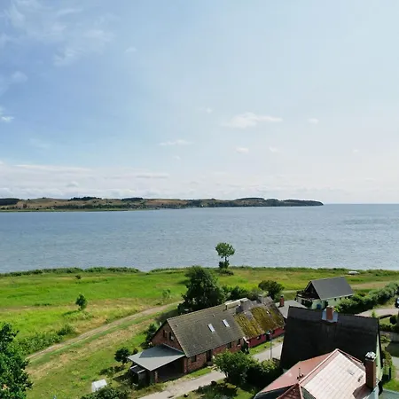 Nah Am Meer, Ruhige Lage, Gratis Nutzung Vom Ahoi Erlebnisbad Und Sauna In Sellin - Haus Büdnerstube 1 Apartamento